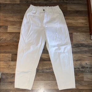 Women’s H&M High Waisted mom jeans size 6